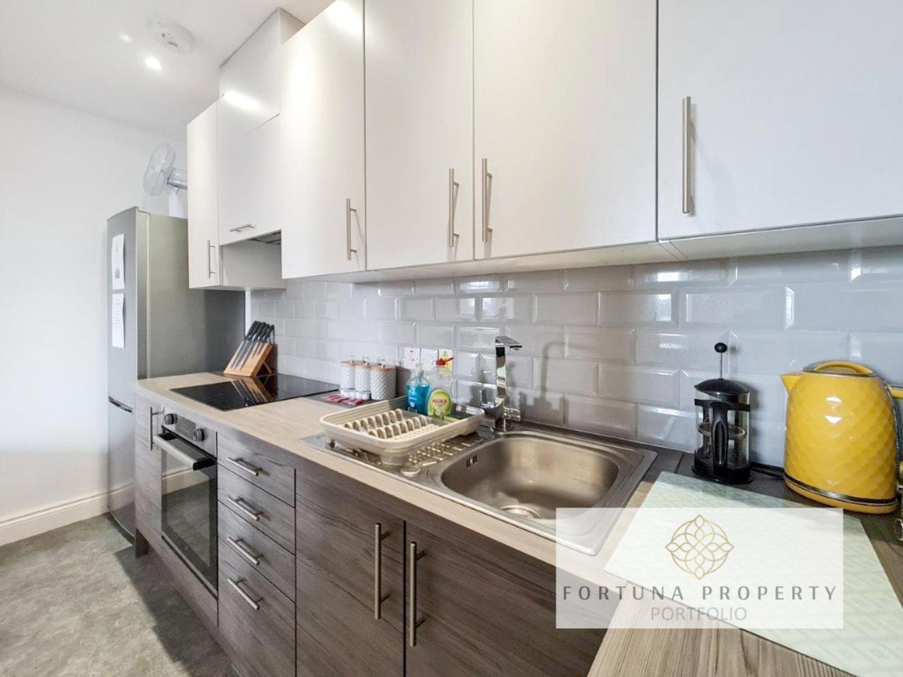 Margaret'S Loft By Fortuna Property Cheltenham Extérieur photo